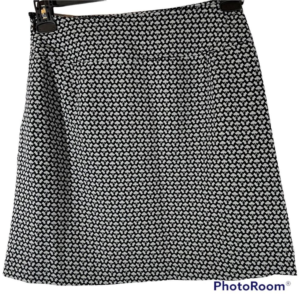 Uniqlo A line skirt Sz 2 Black with Gray Geometric Print Side Zip New with Tags